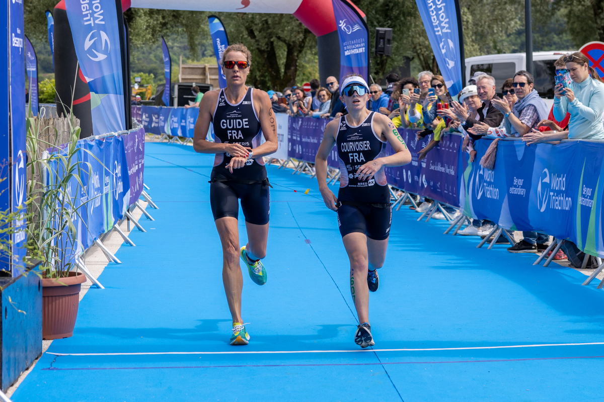 Deuxièmes de l’épreuve de coupe du monde d’Osselle (25) le 15 juin, Anne et Héloïse signeraient pour un même résultat à Paris - Photo Xavier Ducordeaux