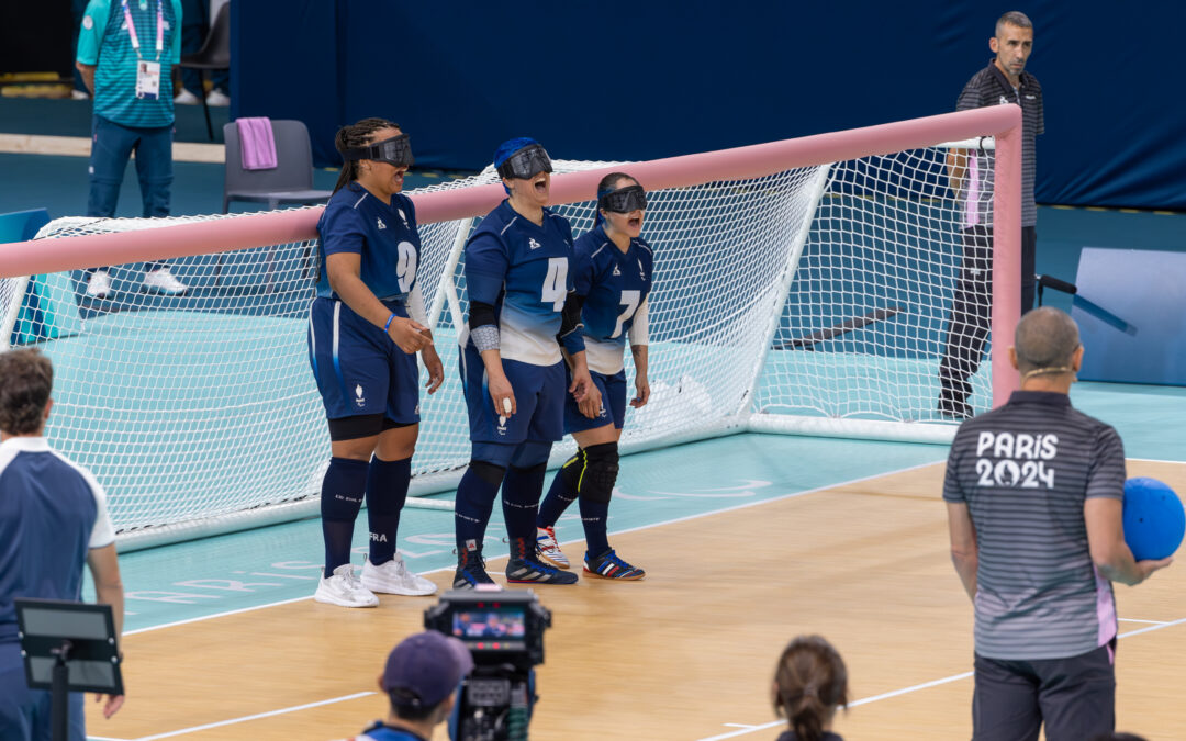 Un dernier cri de guerre, et le match peut débuter. Photo : Xavier Ducordeaux.