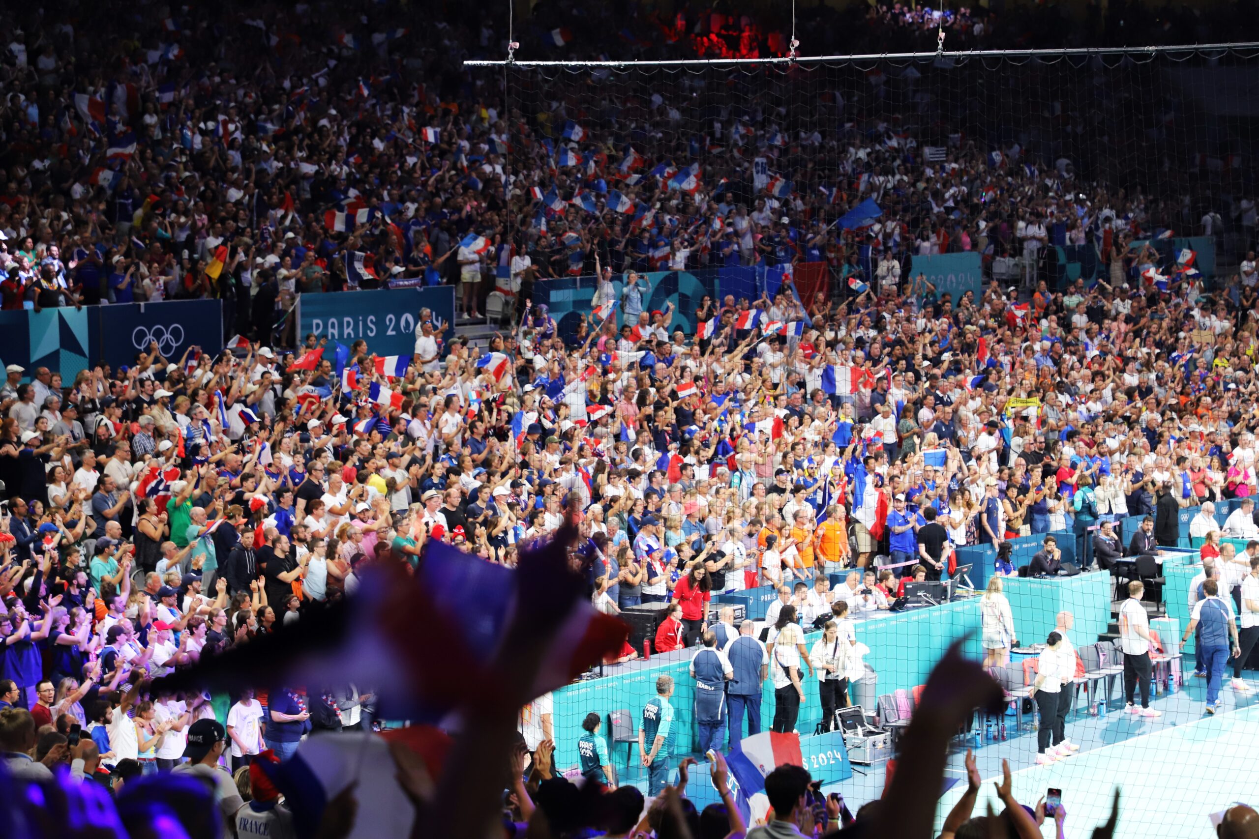 Les Bleus ont pu compter sur l'incroyable soutien de leurs supporters tout au long de la rencontre - Photo Christophe Bidal