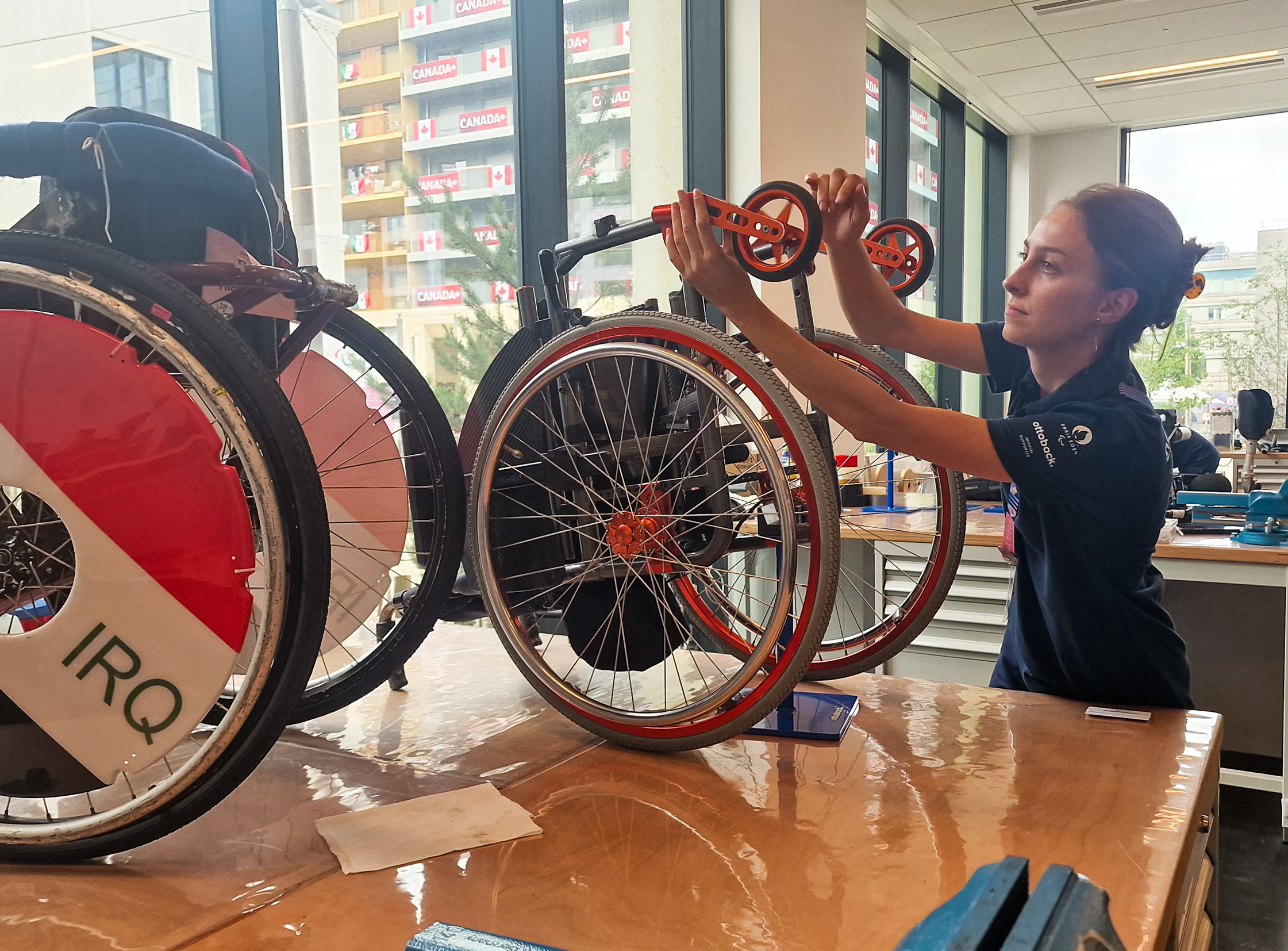 Alice peut réparer n’importe quel fauteuil, qu’il soit de la marque Ottobok ou pas. Photo : DR